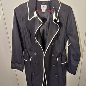 Sleek Black Trench Coat w/ White Trim (Size 1X)